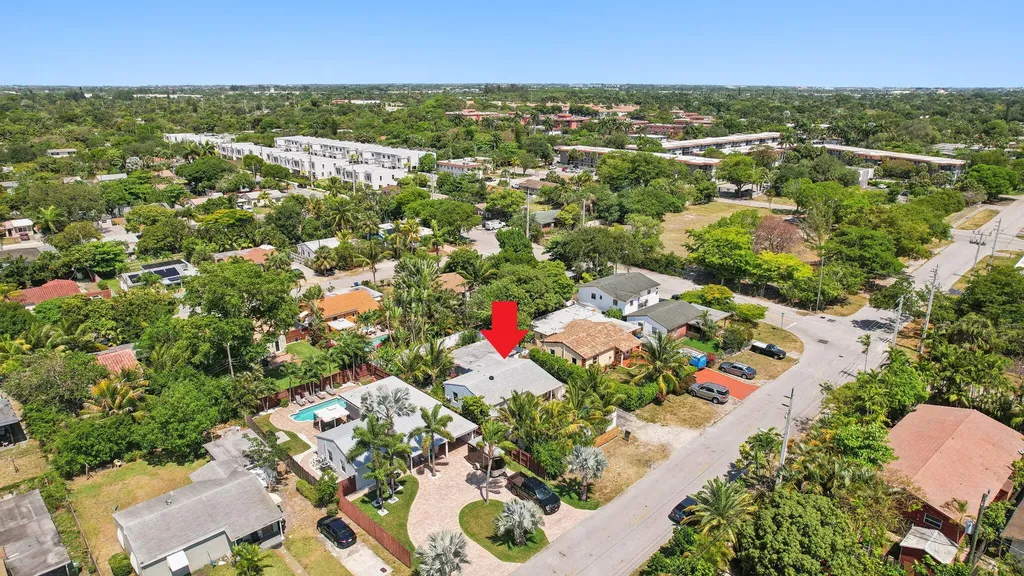 1631 N Andrews Square Fort Lauderdale FL 33311