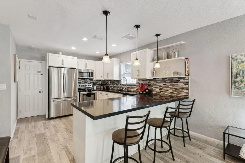 1631 N Andrews Square Fort Lauderdale FL 33311