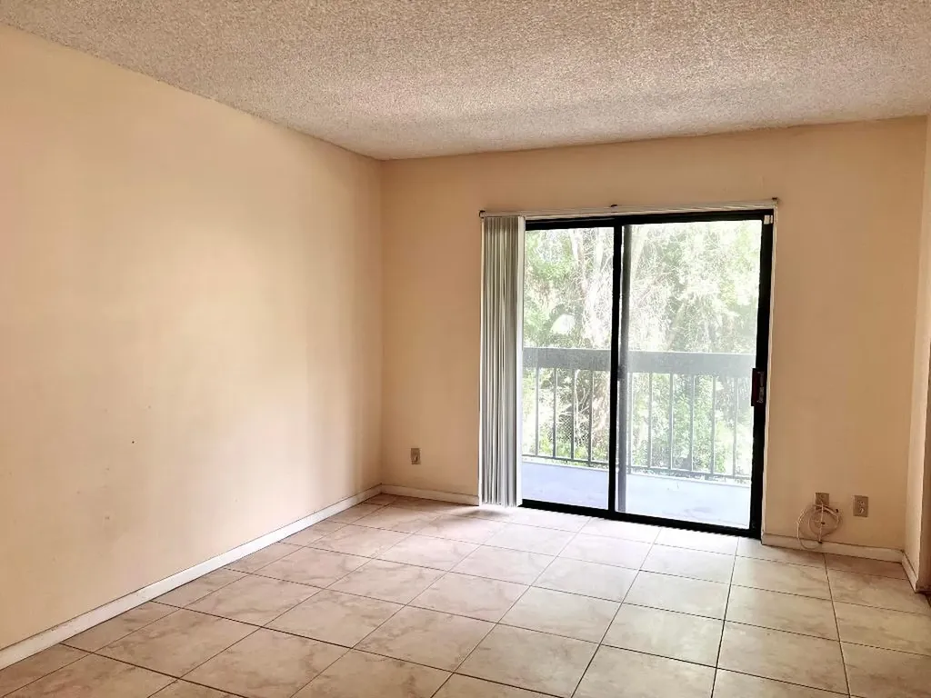 2000 N Congress Avenue West Palm Beach FL 33401