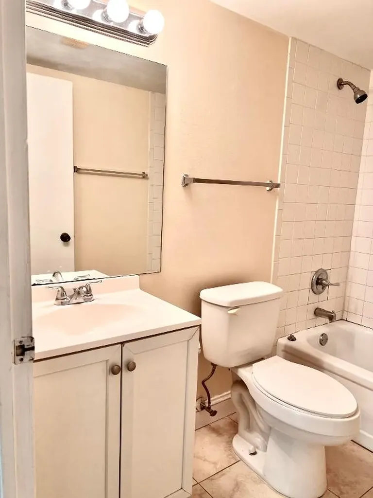 2000 N Congress Avenue West Palm Beach FL 33401