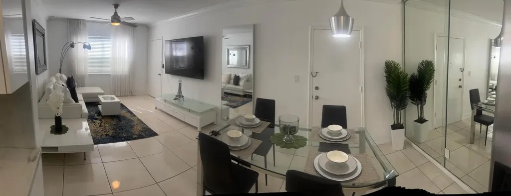 299 SW 7th Street Boca Raton FL 33432