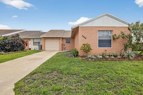 5668 Waltham Way Lake Worth FL 33463