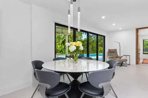 843 NE Mulberry Drive Boca Raton FL 33487