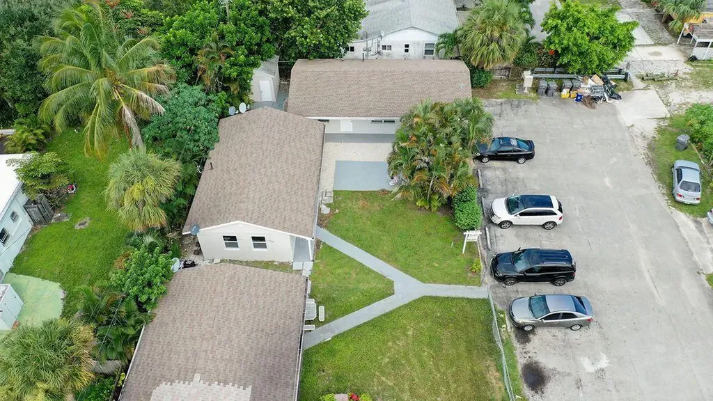 1883 Smith Drive North Palm Beach FL 33408