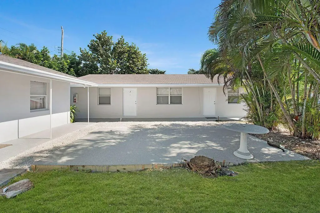 1883 Smith Drive North Palm Beach FL 33408
