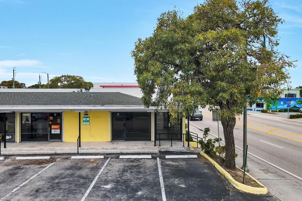 901 N Dixie Highway Lake Worth FL 33460