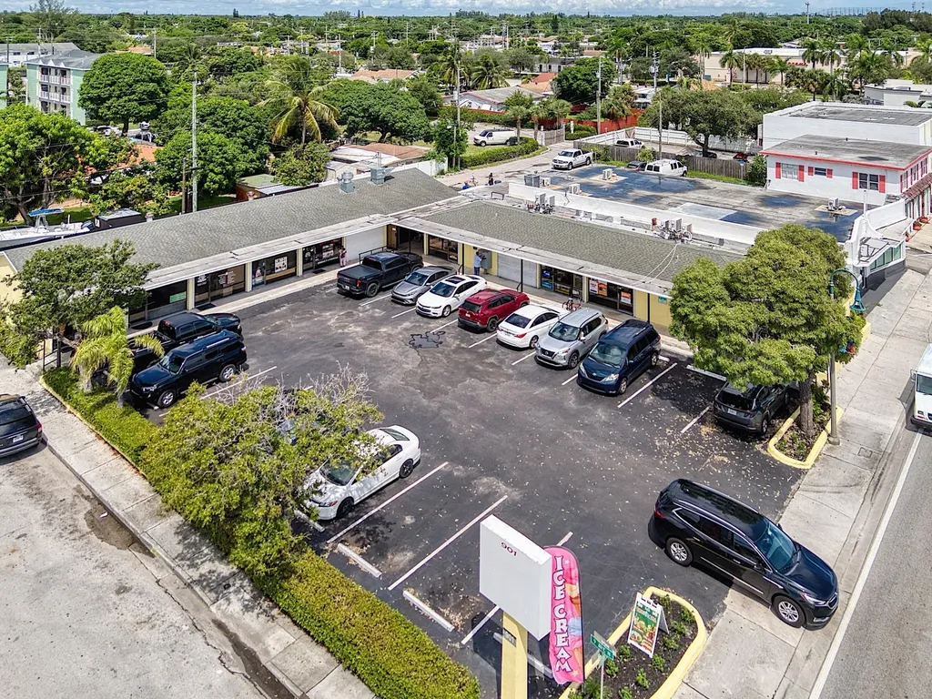 901 N Dixie Highway Lake Worth FL 33460