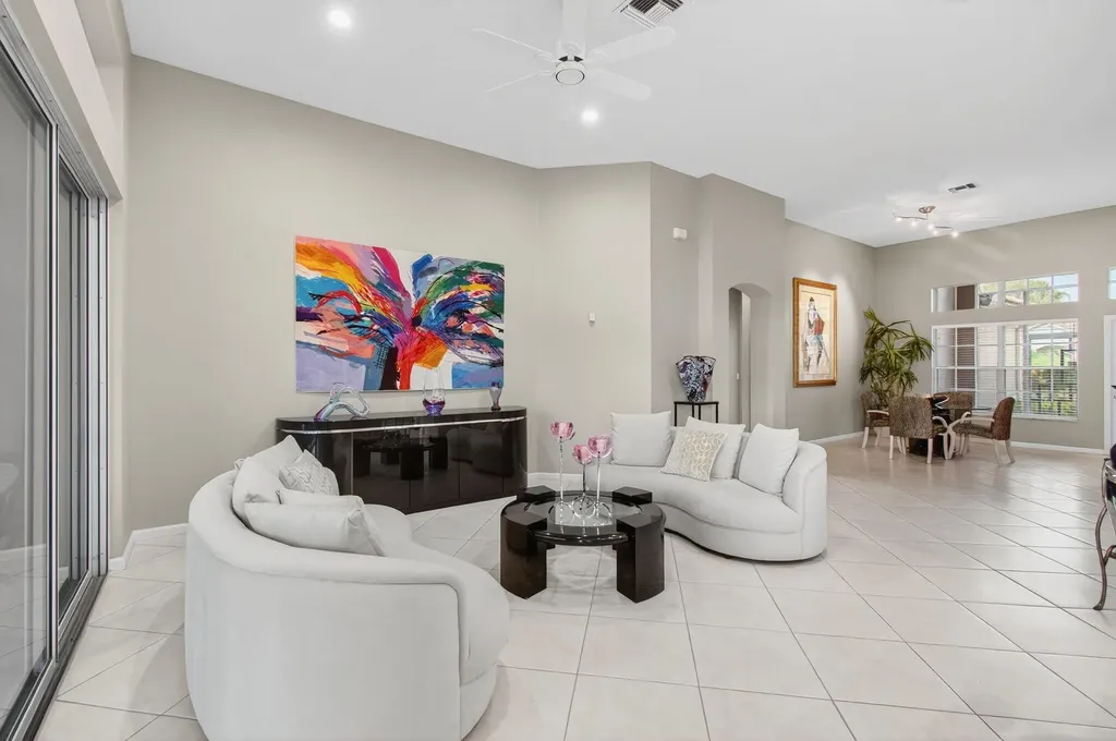 6886 Swansea Lane Boynton Beach FL 33472