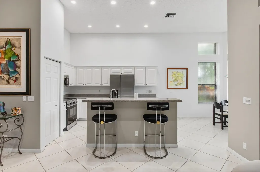 6886 Swansea Lane Boynton Beach FL 33472