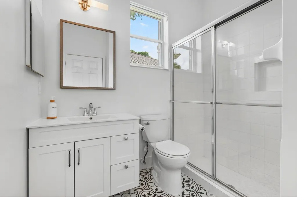6886 Swansea Lane Boynton Beach FL 33472