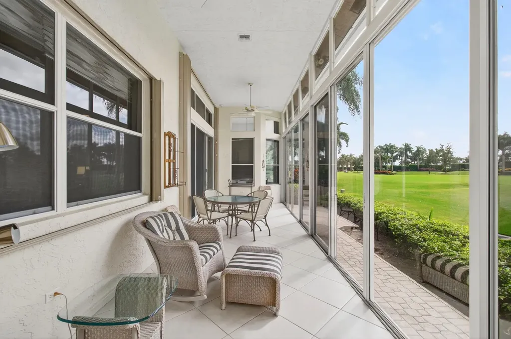 6886 Swansea Lane Boynton Beach FL 33472