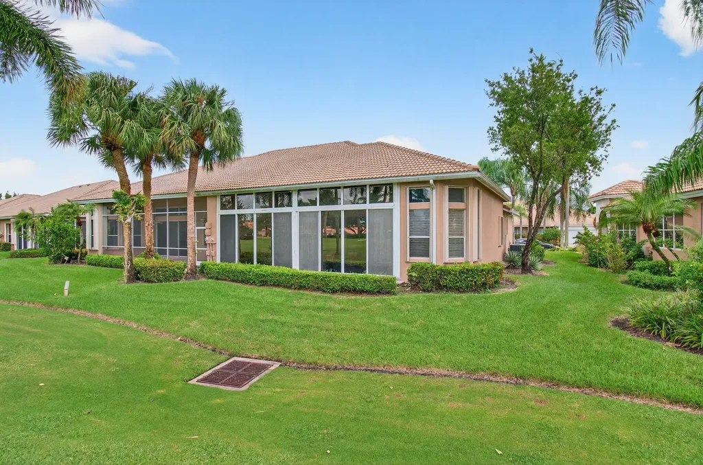6886 Swansea Lane Boynton Beach FL 33472