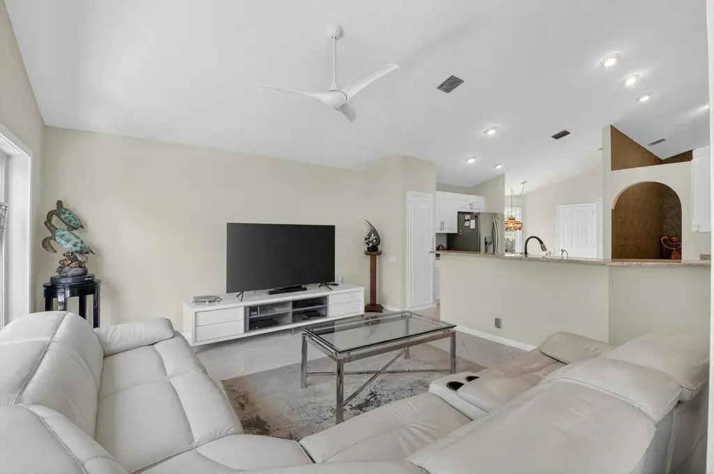 7317 Amber Falls Lane Boynton Beach FL 33437