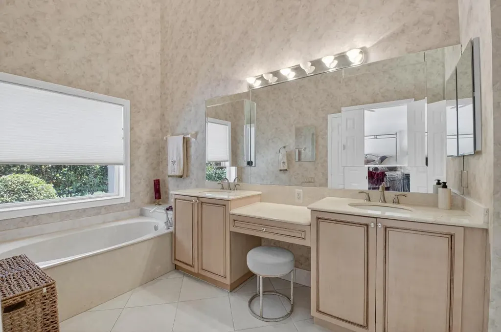 7317 Amber Falls Lane Boynton Beach FL 33437