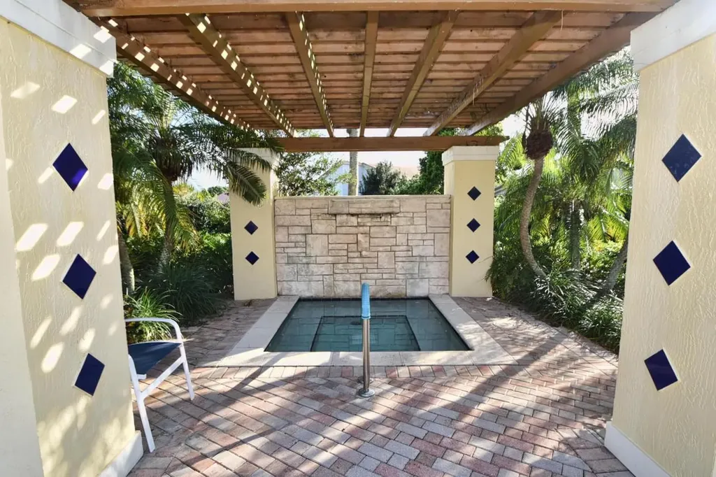 7317 Amber Falls Lane Boynton Beach FL 33437