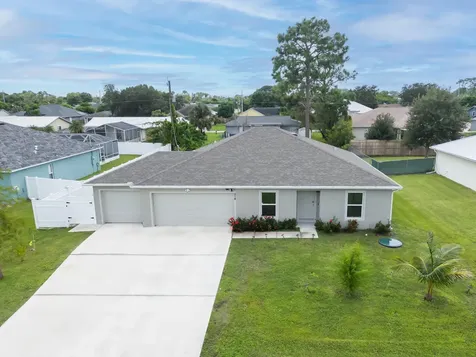 514 NW Lincoln Avenue Port St Lucie FL 34983