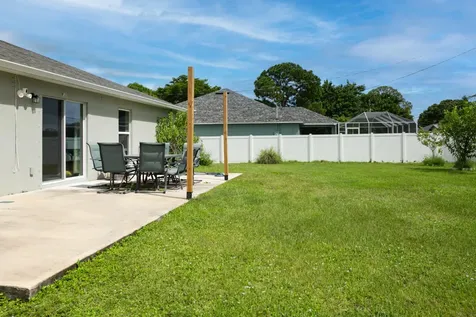 514 NW Lincoln Avenue Port St Lucie FL 34983