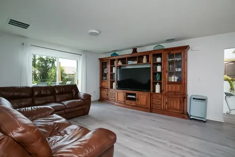 514 NW Lincoln Avenue Port St Lucie FL 34983