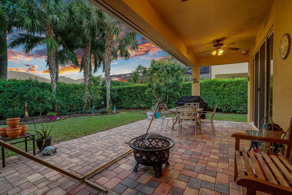 212 Behring Way Jupiter FL 33458