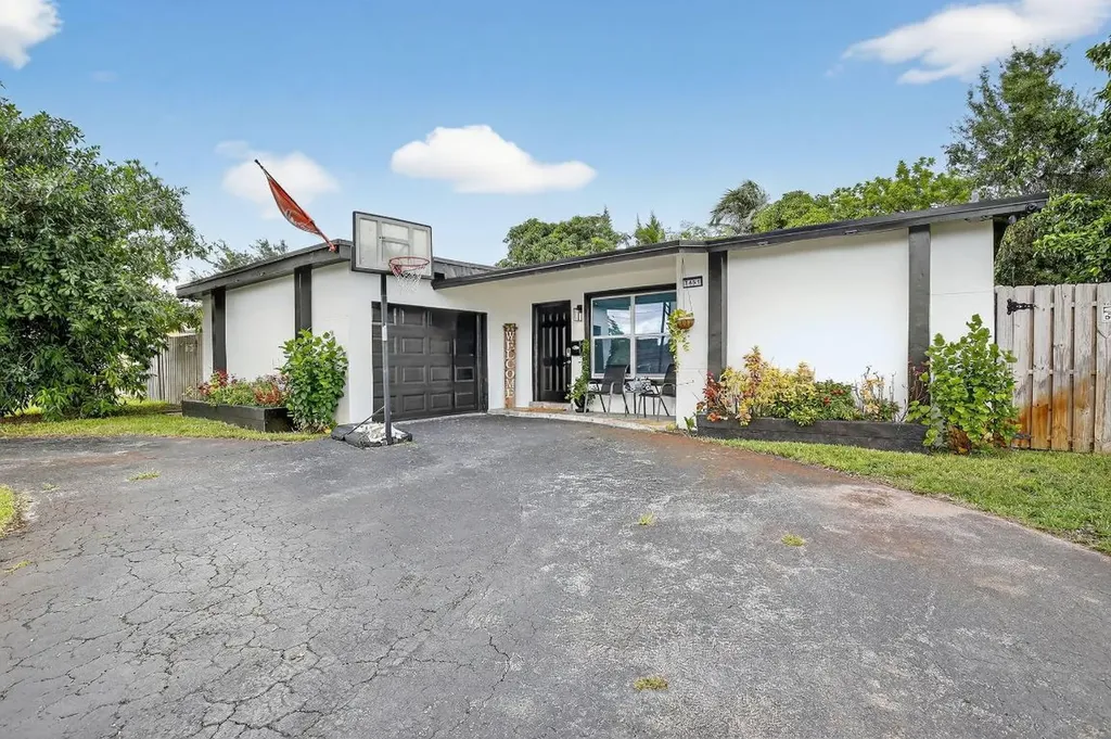 7451 NW 21st Street Sunrise FL 33313