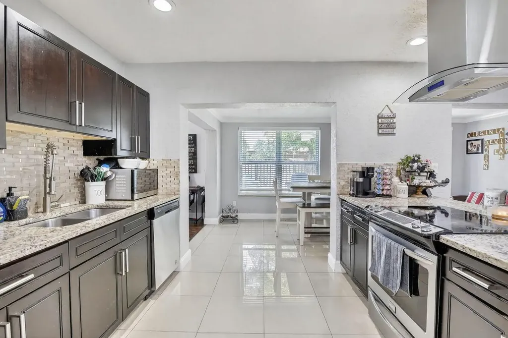 7451 NW 21st Street Sunrise FL 33313