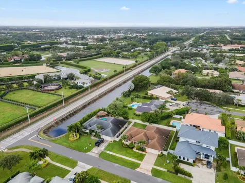 2981 Dovedale Court E Wellington FL 33414