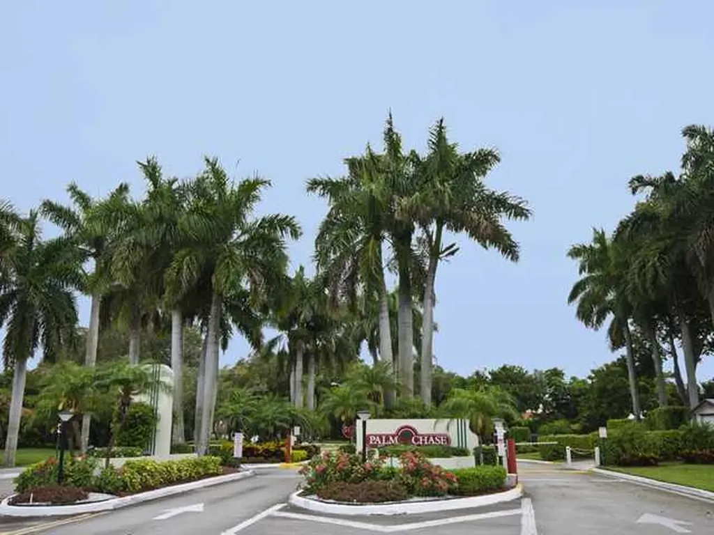 10555 Garden Palm Court Boynton Beach FL 33437