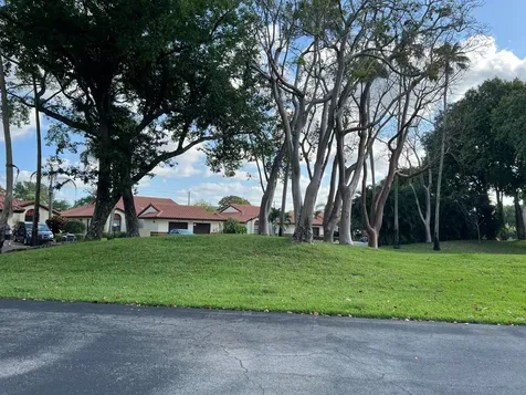 10555 Garden Palm Court Boynton Beach FL 33437