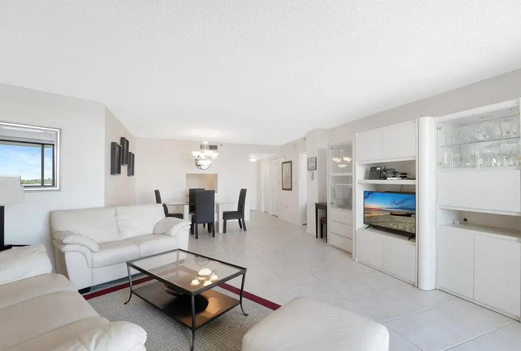 3912 S Ocean Boulevard Highland Beach FL 33487
