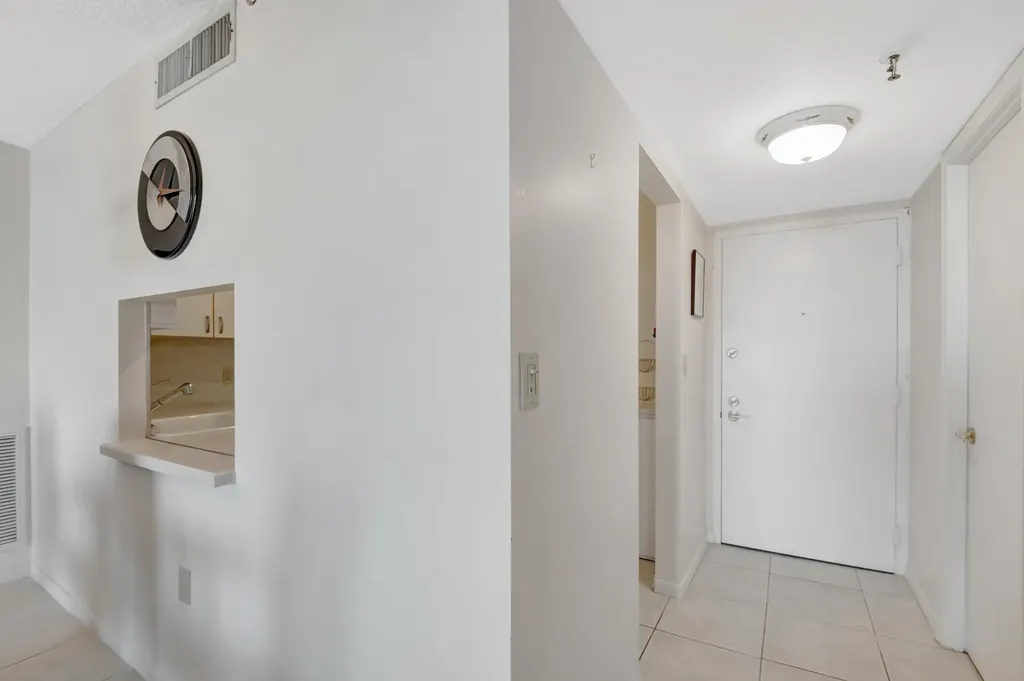 3912 S Ocean Boulevard Highland Beach FL 33487