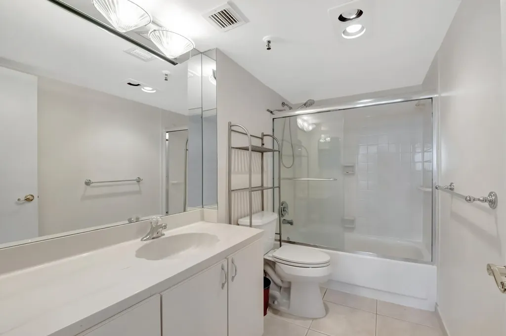 3912 S Ocean Boulevard Highland Beach FL 33487