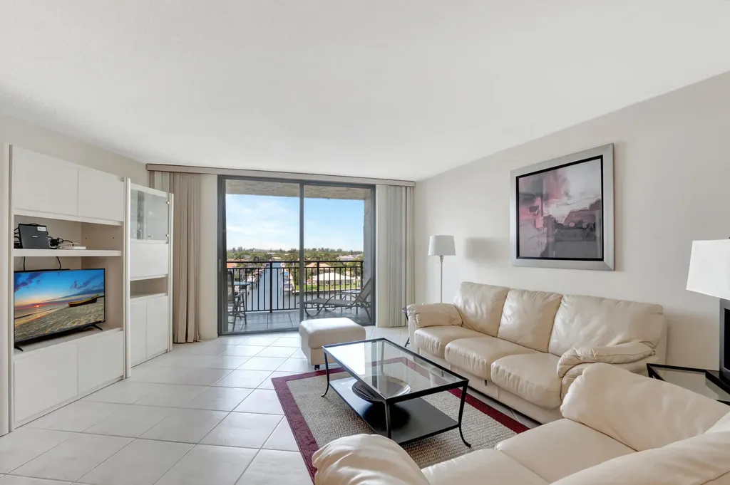 3912 S Ocean Boulevard Highland Beach FL 33487