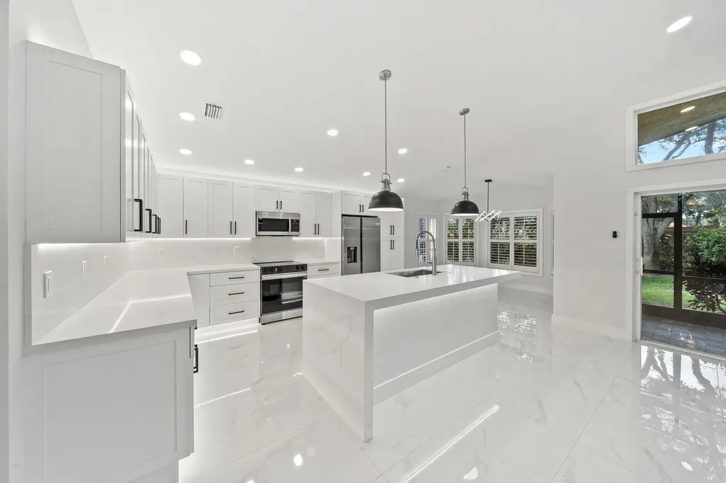 7273 Kea Lani Drive Boynton Beach FL 33437