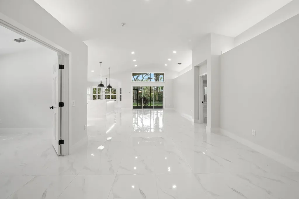 7273 Kea Lani Drive Boynton Beach FL 33437