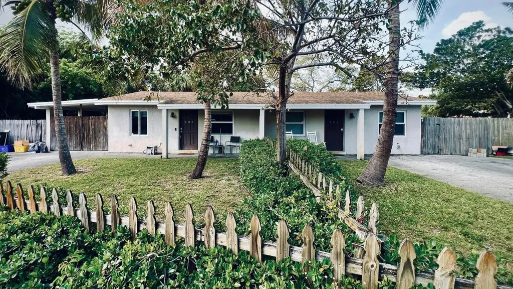 103 SW 3rd Avenue Boca Raton FL 33432