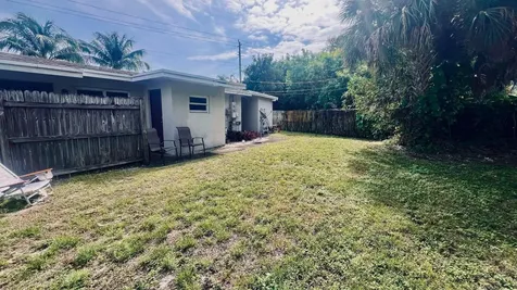 103 SW 3rd Avenue Boca Raton FL 33432