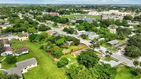 901 N 22nd Street Fort Pierce FL 34950