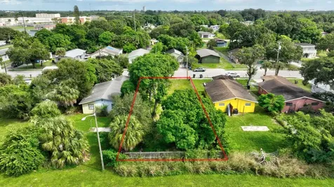 901 N 22nd Street Fort Pierce FL 34950