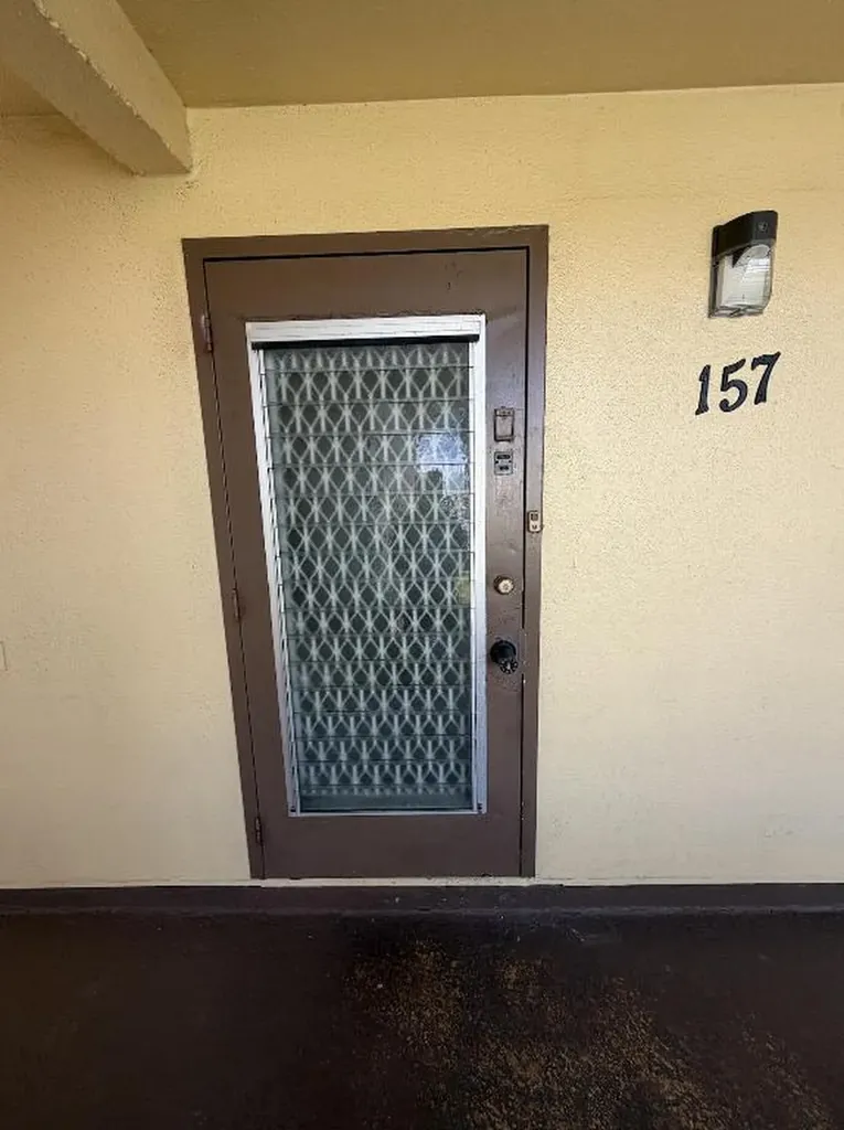 157 Saxony D Delray Beach FL 33446