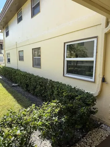 157 Saxony D Delray Beach FL 33446