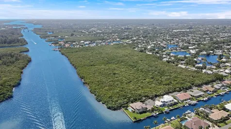 9139 SE Hawksbill Way Hobe Sound FL 33455