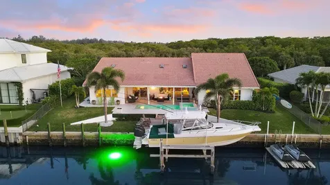 9139 SE Hawksbill Way Hobe Sound FL 33455