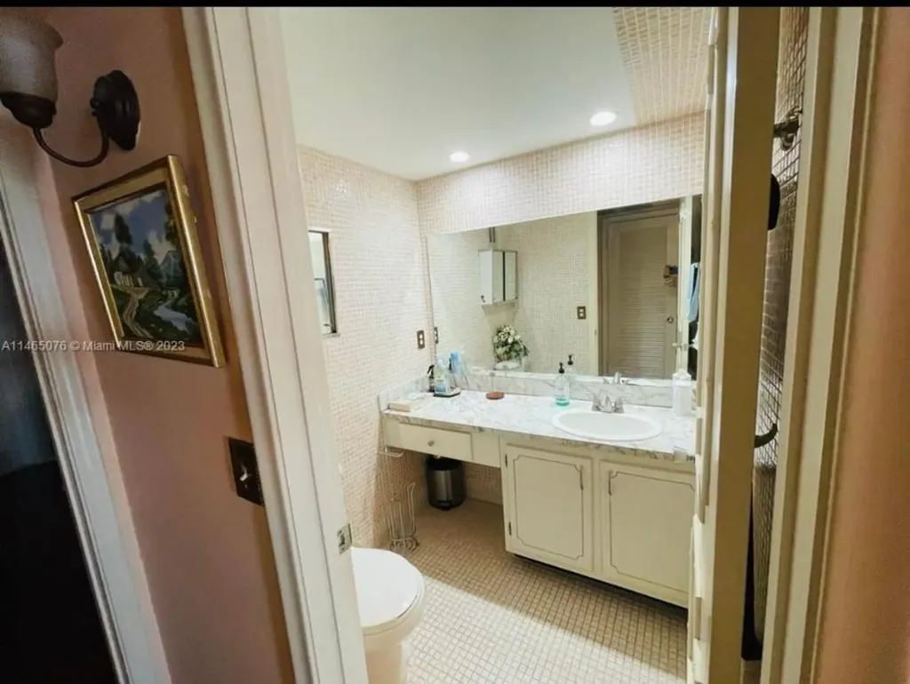 308 Wellington D West Palm Beach FL 33417