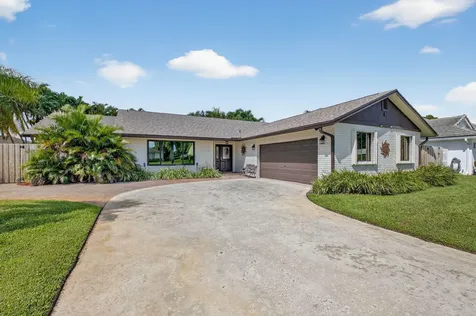 17705 Maplewood Drive Boca Raton FL 33487