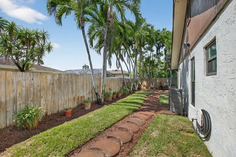 17705 Maplewood Drive Boca Raton FL 33487