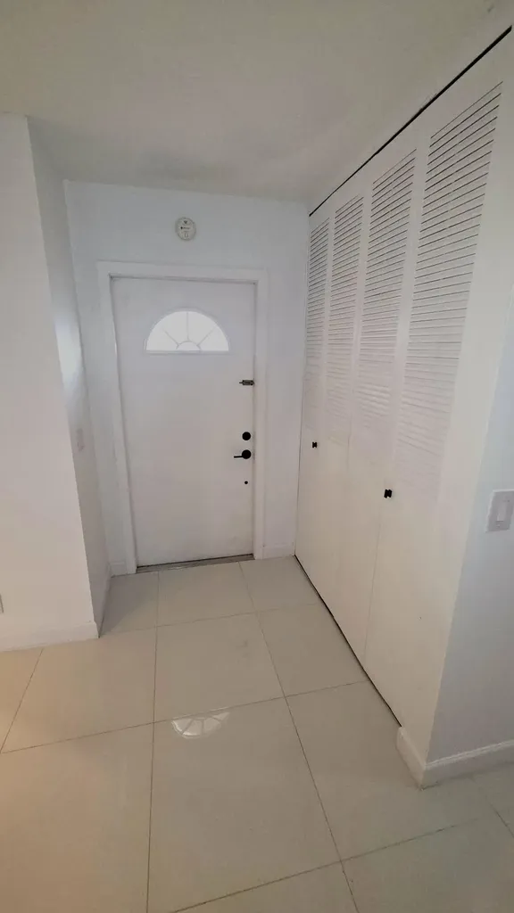 2568 Dudley Drive E West Palm Beach FL 33415