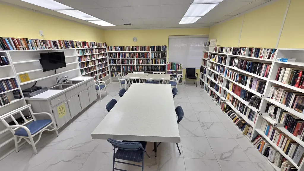 2568 Dudley Drive E West Palm Beach FL 33415