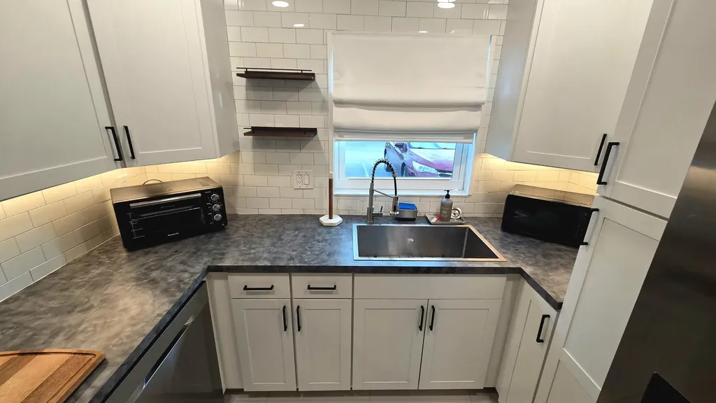 2568 Dudley Drive E West Palm Beach FL 33415