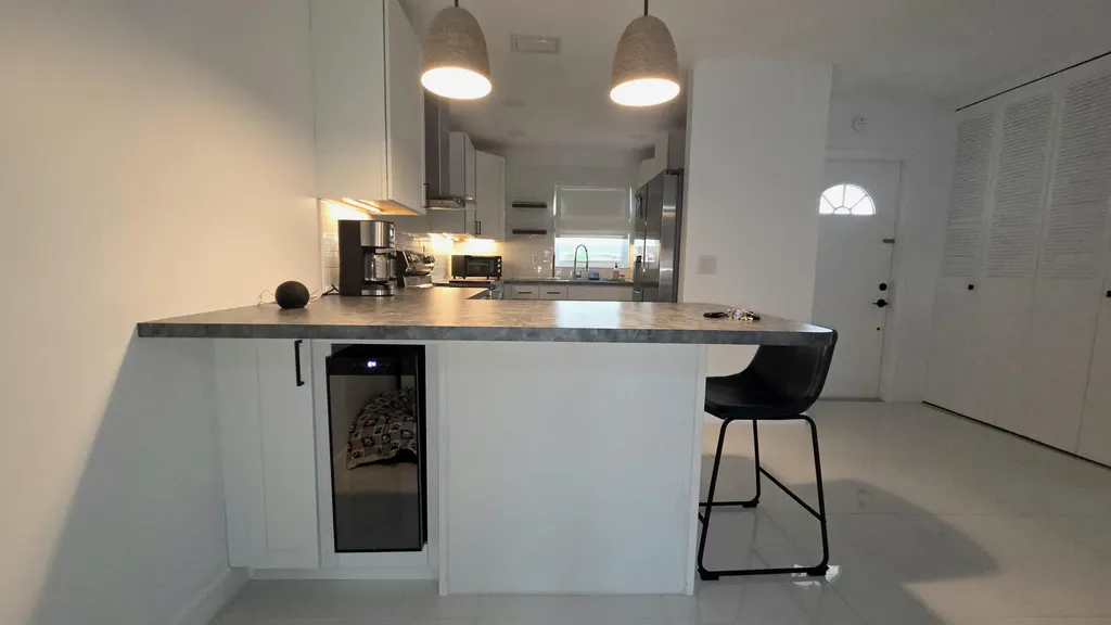 2568 Dudley Drive E West Palm Beach FL 33415