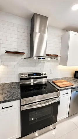 2568 Dudley Drive E West Palm Beach FL 33415